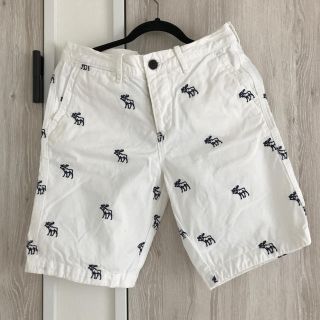 アバクロンビーアンドフィッチ(Abercrombie&Fitch)のアバクロ 白ハーフパンツ W30(ショートパンツ)