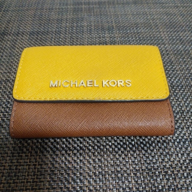 Michael Kors(マイケルコース)のMICHAEL KORS　パスケース レディースのファッション小物(名刺入れ/定期入れ)の商品写真