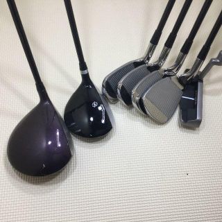 【訳あり・未使用】ジュニア　キッズ　ゴルフクラブ、パター７本セット(クラブ)