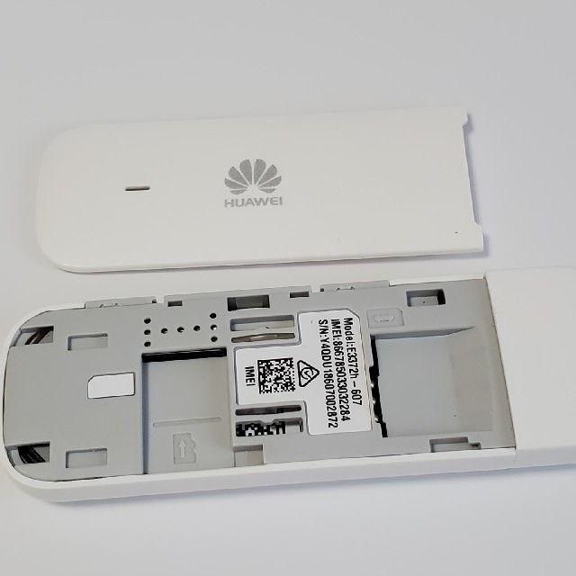 HUAWEI E3372 USB LTE ドングル SIMフリー スマホ/家電/カメラのスマートフォン/携帯電話(その他)の商品写真