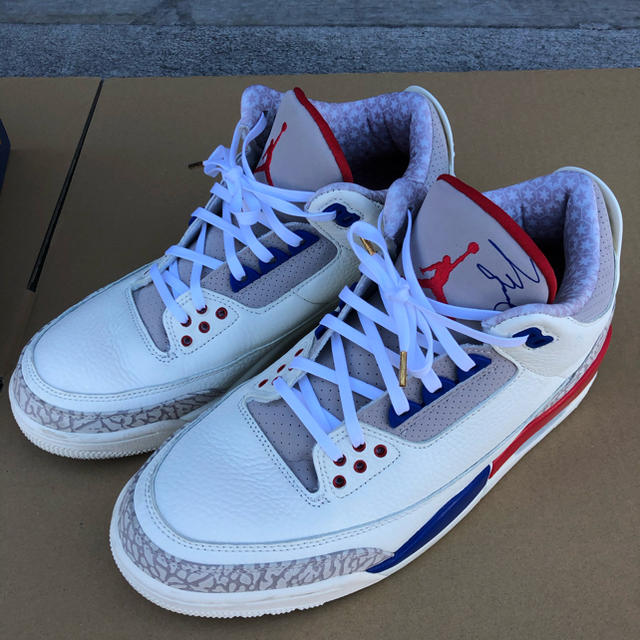 NIKE(ナイキ)の【yu_ki様専用】NIKE  AIR JORDAN 3 RETRO メンズの靴/シューズ(スニーカー)の商品写真