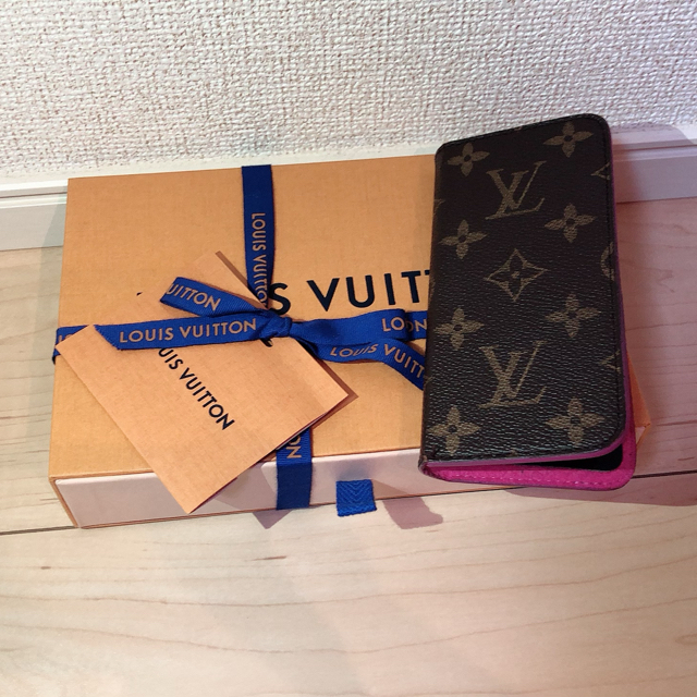 LOUIS VUITTON - ヴィトンiPhoneケース 手帳型の通販