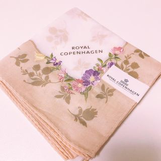 ロイヤルコペンハーゲン(ROYAL COPENHAGEN)の【つるつる❤︎ぴかぴか様専用】ROYAL COPENHAGEN ハンカチ(ハンカチ)