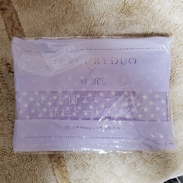 MERCURYDUO ドット柄スカーフ付き春色トートバッグ レディースのバッグ(トートバッグ)の商品写真
