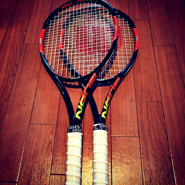 wilson(ウィルソン)のバーン100 スポーツ/アウトドアのテニス(ラケット)の商品写真