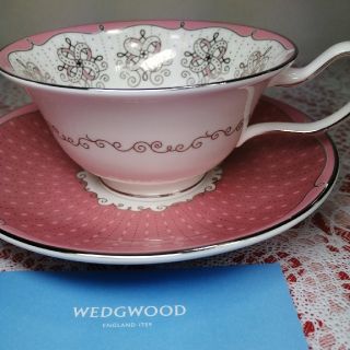 ウェッジウッド(WEDGWOOD)の新品未使用箱付きウエッジウッド　プシュケティーカップ&ソーサー1客セット(グラス/カップ)