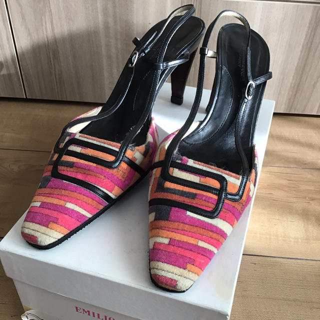 EMILIO PUCCI(エミリオプッチ)の【正規品】エミリオ・プッチ❤️ストラップ付ミュール⭐️大きいサイズ レディースの靴/シューズ(ミュール)の商品写真