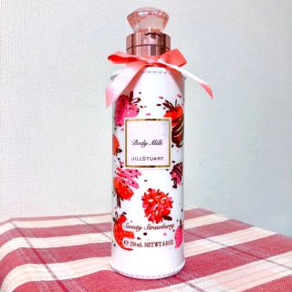 ジルスチュアート(JILLSTUART)の〈JILL STUART〉ジルスチュアート リラックス ストロベリーボディミルク(ボディクリーム)