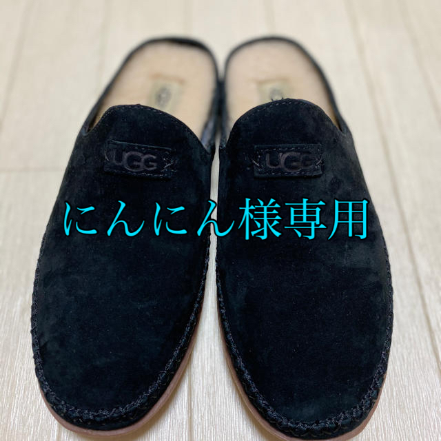 UGG(アグ)のUGG/モカシン/ブラック レディースの靴/シューズ(その他)の商品写真