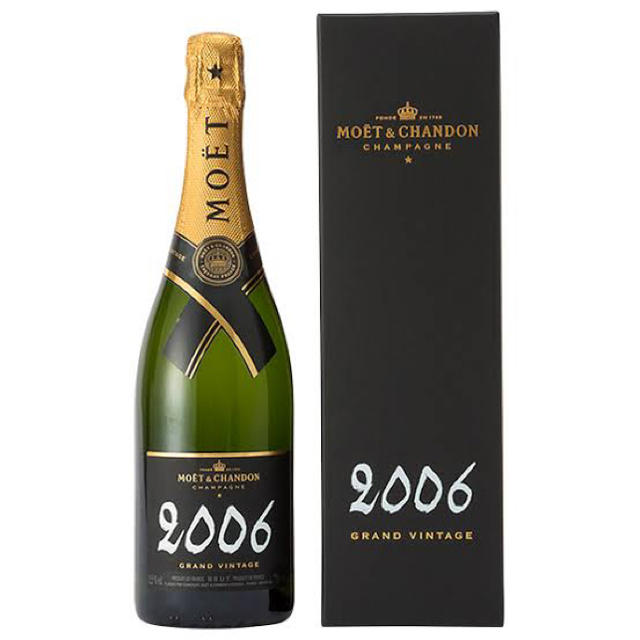 MOËT & CHANDON(モエエシャンドン)の【 新品 未開封 】Moët & chandon 2006 食品/飲料/酒の酒(シャンパン/スパークリングワイン)の商品写真