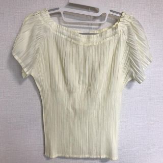 プリーツプリーズイッセイミヤケ(PLEATS PLEASE ISSEY MIYAKE)のプリーツプリーズ★カットソー型　オフホワイト(カットソー(半袖/袖なし))