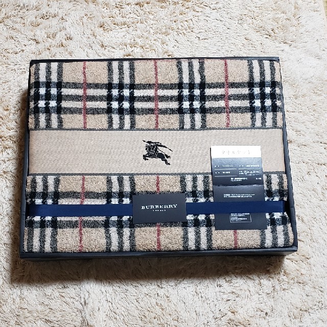 BURBERRY タオルケット-