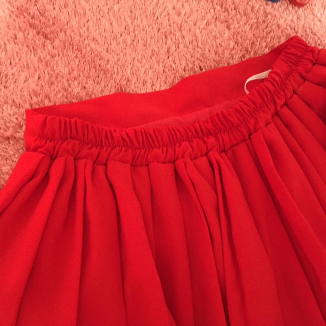 SPINNS(スピンズ)のスピンズ ラインスカート 赤 レディースのスカート(ひざ丈スカート)の商品写真