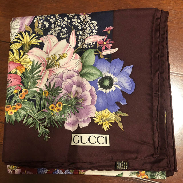 Gucci - GUCCIスカーフの通販 by くまー｜グッチならラクマ