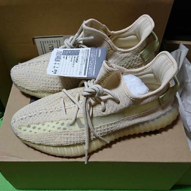 adidas(アディダス)の新品YEEZYBOOST350V2フラックス メンズの靴/シューズ(スニーカー)の商品写真