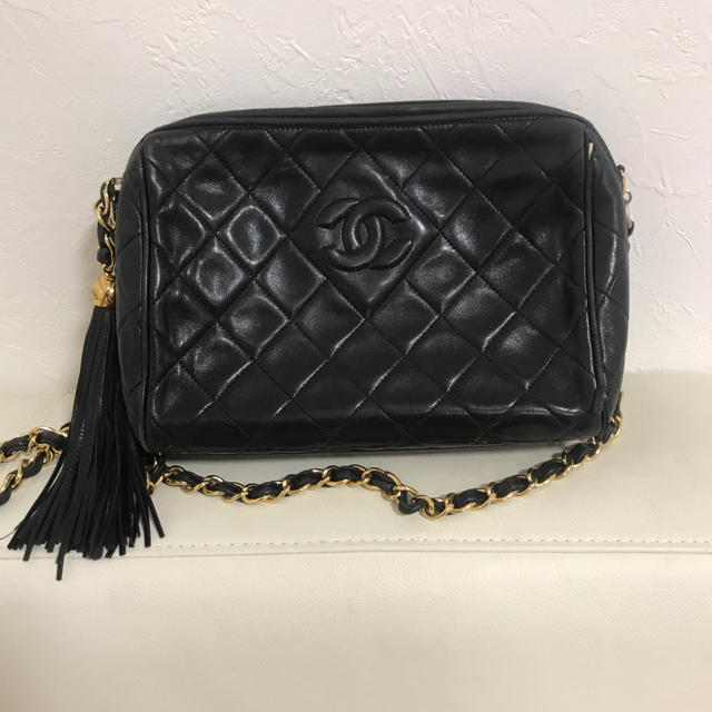 レディースCHANEL タッセルチェーンバッグ