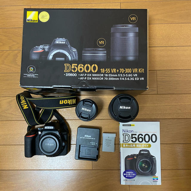 新品本物】 Nikon - やみ Nikon D5600 ダブルズームキット 保証付き