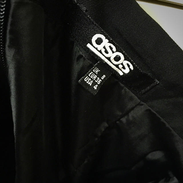 asos(エイソス)のasos ベア ドレス ワンピ レディースのフォーマル/ドレス(ミニドレス)の商品写真