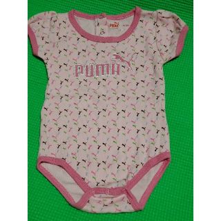 プーマ(PUMA)の専用 2点PUMA　0～3か月　ピンク　新生児　半袖ロンパース(ロンパース)