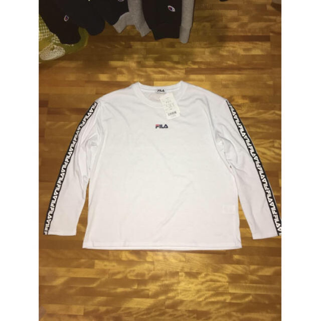 FILA ロンT 白/黒 2点セット レディースのトップス(Tシャツ(長袖/七分))の商品写真