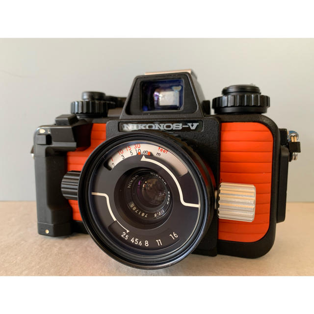 ☆ ニコン NIKONOS-V オレンジ 【レンズセット】 - フィルムカメラ