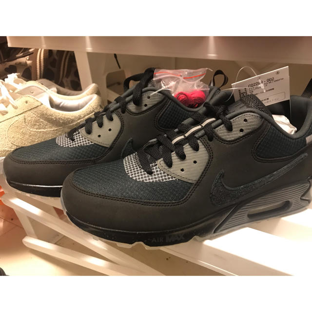 NIKE AIR MAX 90 UNDEFEATED