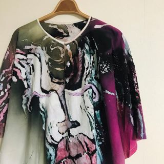 タイダイ柄/ビックシルエット オーバートップス 人物画 アート デザイン ビック(Tシャツ/カットソー(半袖/袖なし))