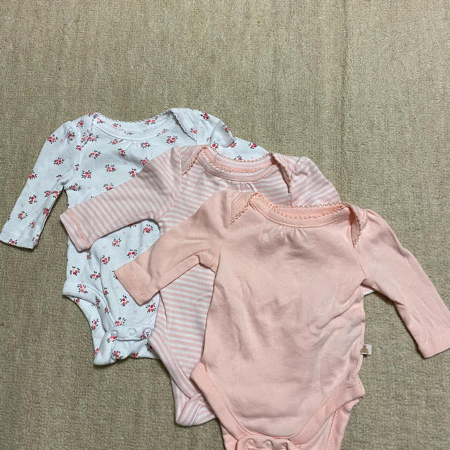 babyGAP(ベビーギャップ)のベビーロンパース肌着 キッズ/ベビー/マタニティのベビー服(~85cm)(肌着/下着)の商品写真