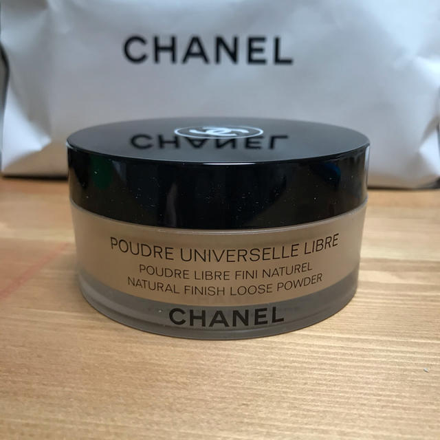 CHANEL プードゥル ユニヴェルセル リーブル 30ナチュレ