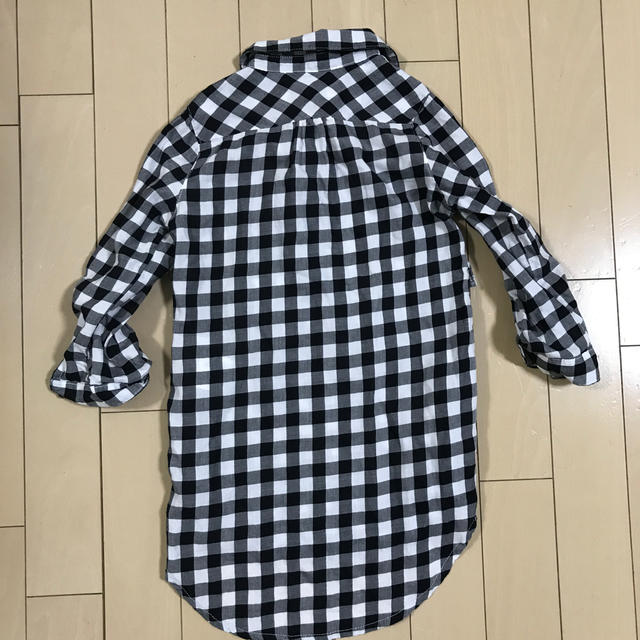 H&M(エイチアンドエム)の子供服　H&M シャツ キッズ/ベビー/マタニティのキッズ服女の子用(90cm~)(ブラウス)の商品写真