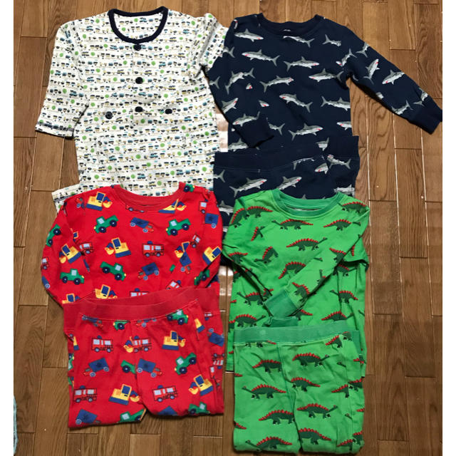 NEXT(ネクスト)のおまとめ　キッズ　パジャマ　95cm 92cm キッズ/ベビー/マタニティのキッズ服男の子用(90cm~)(パジャマ)の商品写真