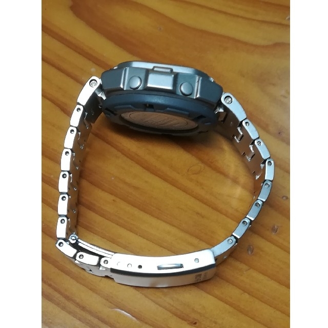 G-SHOCK(ジーショック)のMRG-110 初代フルメタルMRG メンズの時計(腕時計(アナログ))の商品写真