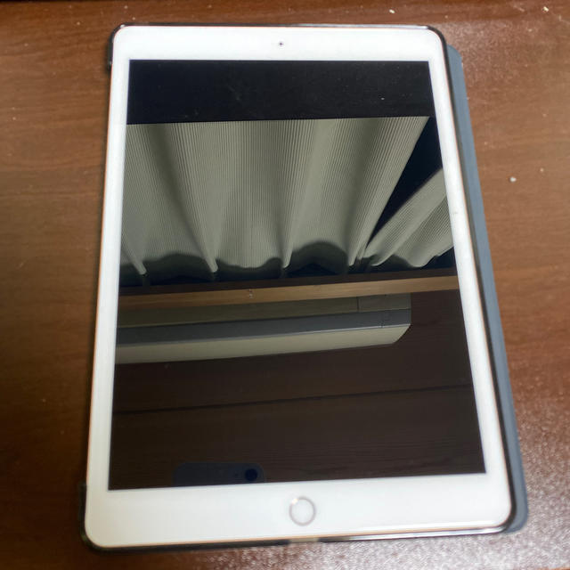 iPad 第7世代 32GB Wi-Fiモデル ピンクゴールド-