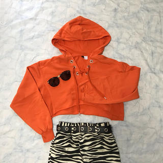 エイチアンドエム(H&M)のN.様専用！H&M♥︎orangeショートパーカー☆(パーカー)