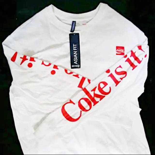 Supreme(シュプリーム)のＣｏｃａ－ＣｏｌａＢＯＸロゴＣｏｋｅ×ＤＩＶＩＤＥＤＨ＆ＭロングＴシャツＸＬ新品 メンズのトップス(Tシャツ/カットソー(七分/長袖))の商品写真