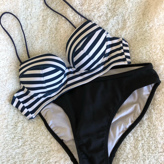 ヘリーハンセン(HELLY HANSEN)のHELLY HANSEN Bikini ▷  size WM(水着)