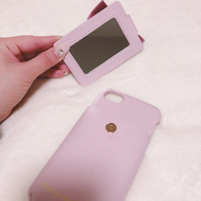 Maison de FLEUR(メゾンドフルール)のiPhoneケース スマホ/家電/カメラのスマホアクセサリー(iPhoneケース)の商品写真