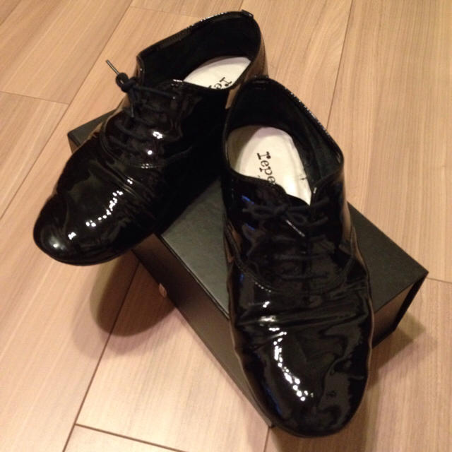 repetto(レペット)のレペット ZIZI サイズ40 レディースの靴/シューズ(ローファー/革靴)の商品写真