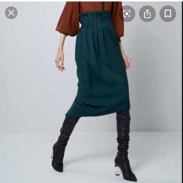 AULA AILA(アウラアイラ)のアウラ ひざ丈スカート ハイウエスト グリーン 美品 0サイズ アシメトリー  レディースのスカート(ひざ丈スカート)の商品写真