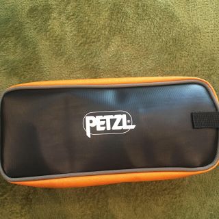 ペツル(PETZL)のPETZL ペツル アイゼンケース(登山用品)