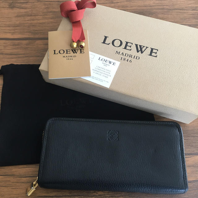 【senxbo様専売】LOEWE 長財布