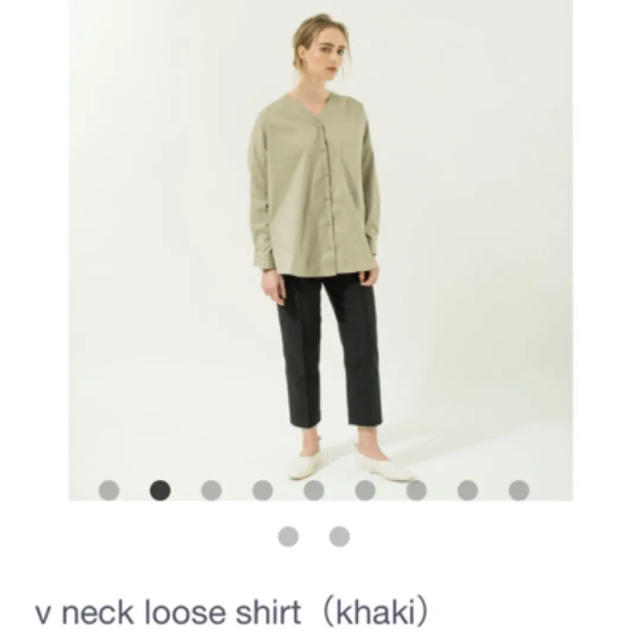 v neck loose shirt（khaki）新品タグ付きyonfa