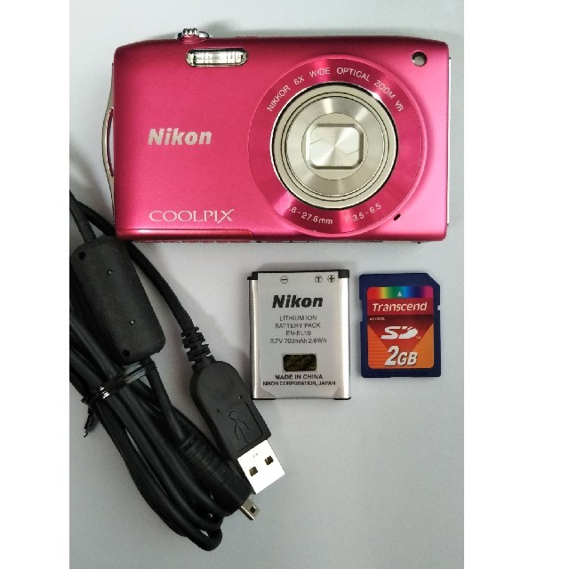 Nikon(ニコン)のニコンクールピクス　S3300 スマホ/家電/カメラのカメラ(コンパクトデジタルカメラ)の商品写真