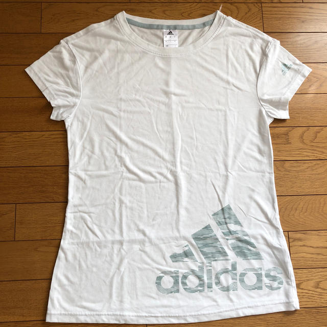 adidas(アディダス)のアディダス　Tシャツ　レディースL スポーツ/アウトドアのトレーニング/エクササイズ(ヨガ)の商品写真