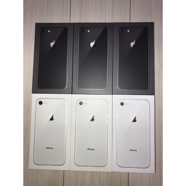 ★新品未使用★iPhone8 64GB