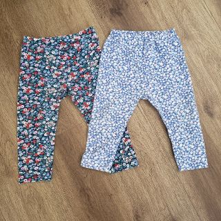 ベビーギャップ(babyGAP)の花柄ボトムス２枚セット(パンツ/スパッツ)