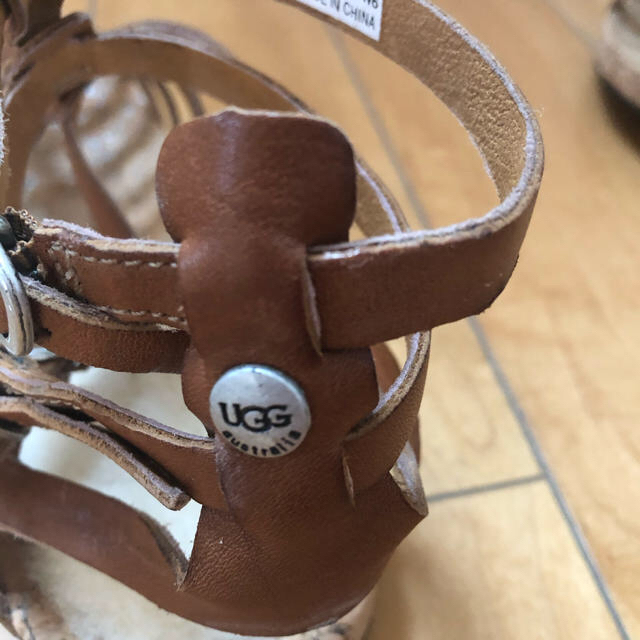 UGG(アグ)のUGGサンダル　新品 レディースの靴/シューズ(サンダル)の商品写真