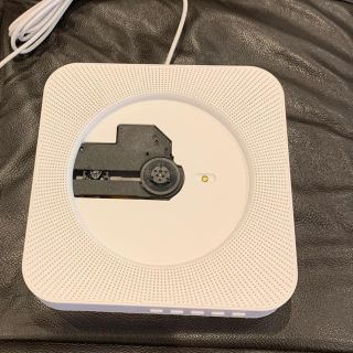 壁掛け可能　CDプレーヤー(ポータブルプレーヤー)