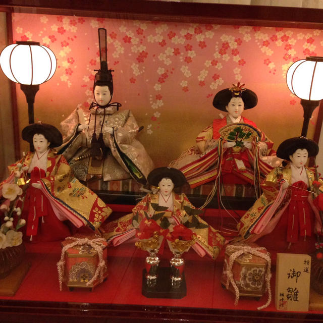 新品。雛人形