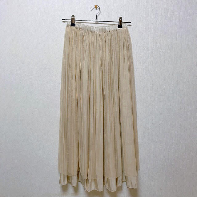 w closet(ダブルクローゼット)の【W closet】シャイニーサテン×チュール　リバーシブルスカート レディースのスカート(ロングスカート)の商品写真